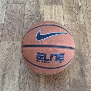 Nike Elite Competition Full Size Basketball